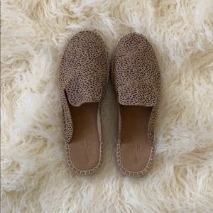 Leopard espadrille mules